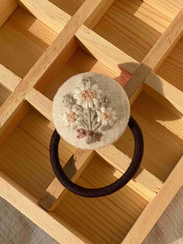 embroidered-hair-tie embroidered-hair-tie