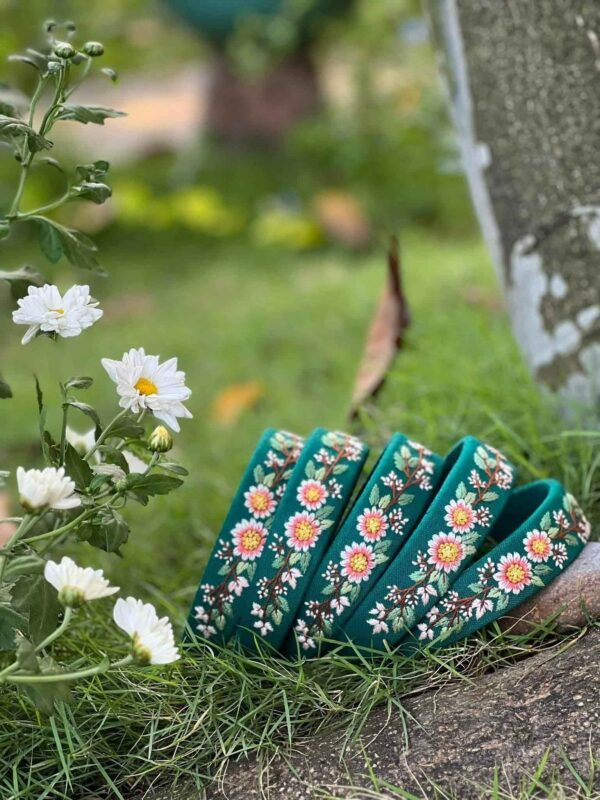 embroidered-headband embroidered-headband
